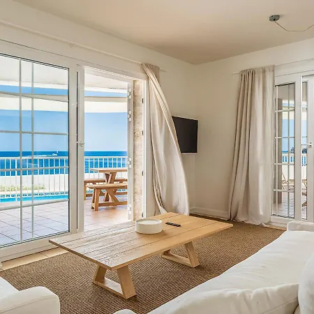 Vila Peaceful Getaway By The Sea In Na Macaret, Menorca Na Macaret