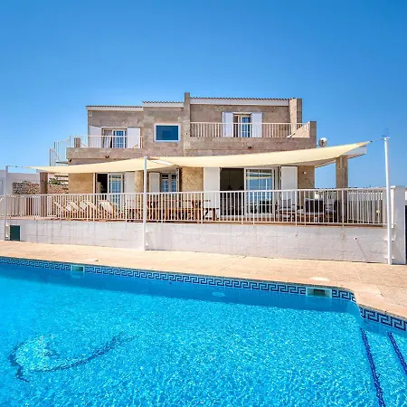 Villa Peaceful Getaway By The Sea In Na Macaret, Menorca *